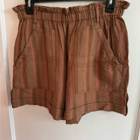 Time and Tru Brown Striped High Waist Shorts Medium - Picture 1 of 3